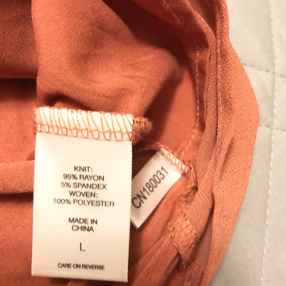 Chiffon Top by New York & Company - Picture 4 of 7